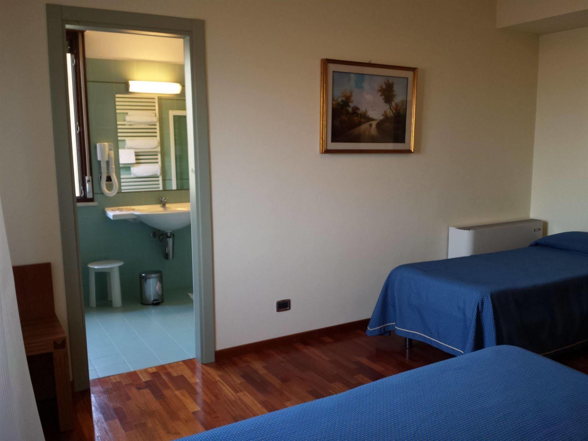 Hotel Il Castellaccio Piccione エクステリア 写真