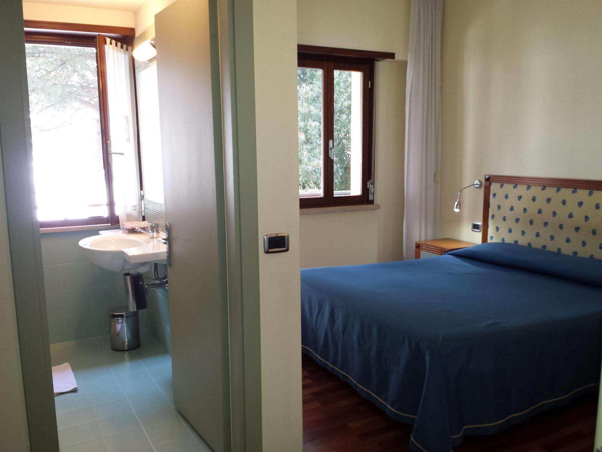 Hotel Il Castellaccio Piccione エクステリア 写真