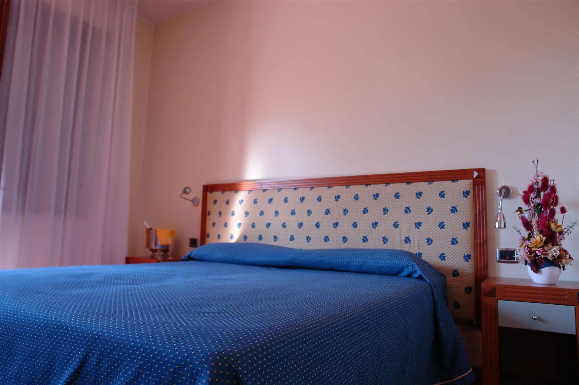 Hotel Il Castellaccio Piccione エクステリア 写真