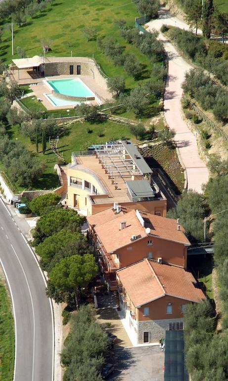 Hotel Il Castellaccio Piccione エクステリア 写真